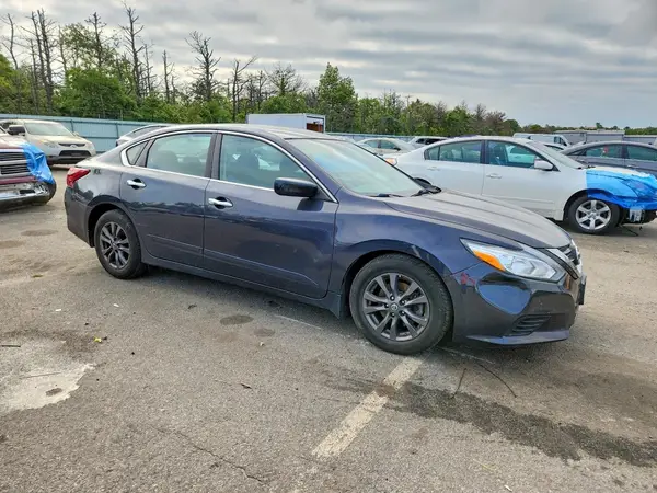 1N4AL3AP6JC249594 — 2018 Nissan Altima, фото 4 с аукциона Copart 28.09.2026, Передняя часть