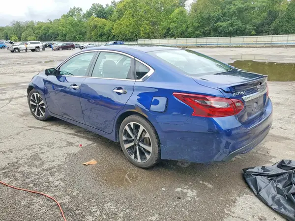 1N4AL3AP2JC113267 — 2018 Nissan Altima, фото 2 с аукциона Copart 01.10.2026, Передняя часть