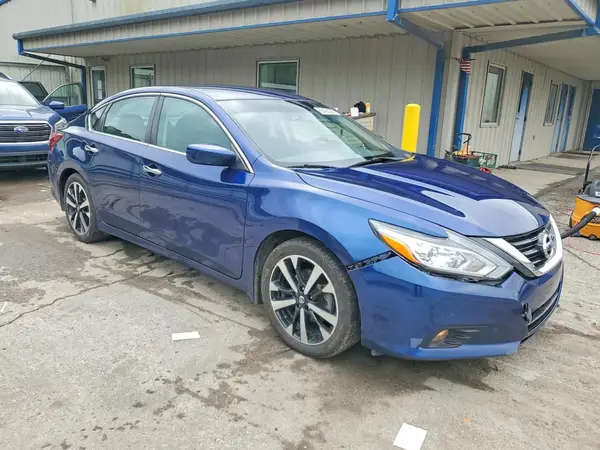 1N4AL3AP2JC113267 — 2018 Nissan Altima, фото 4 с аукциона Copart 01.10.2026, Передняя часть