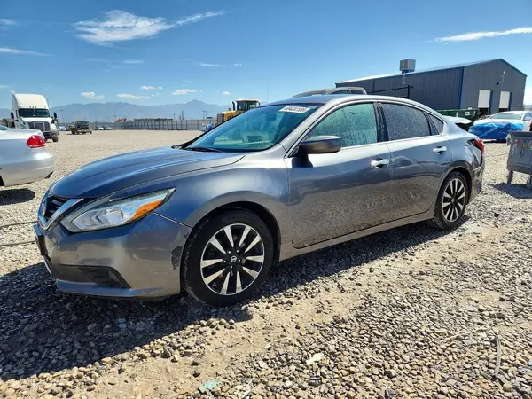 1N4AL3AP6JC173732 — 2018 Nissan Altima, Задняя часть (Rear End), фото до ремонта