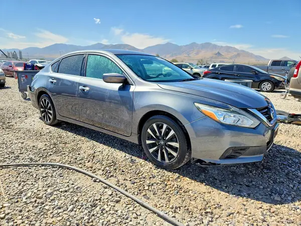 1N4AL3AP6JC173732 — 2018 Nissan Altima, фото 4 с аукциона Copart, Задняя часть