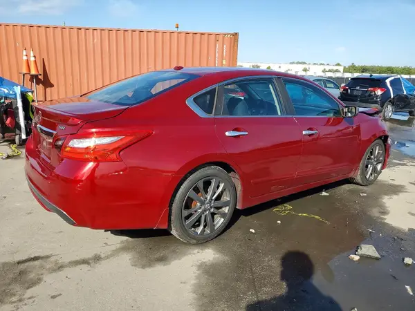 1N4AL3AP2JC295696 — 2018 Nissan Altima, фото 3 с аукциона Copart 01.10.2026, Передняя часть