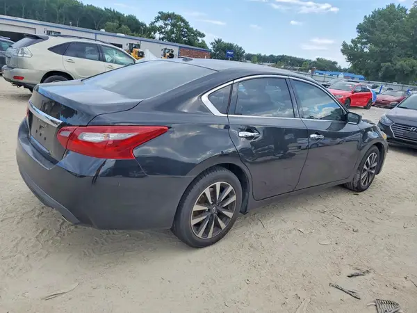 1N4AL3AP0JC248425 — 2018 Nissan Altima, фото 3 с аукциона Copart 06.10.2026, Передняя часть