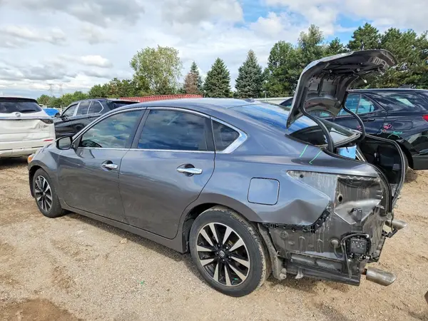 1N4AL3AP9JC232563 — 2018 Nissan Altima, фото 2 с аукциона Copart, Задняя часть