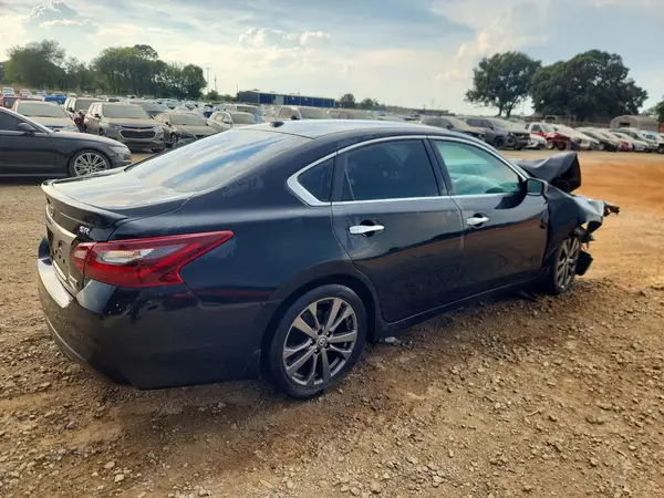1N4AL3AP6JC242130 — 2018 Nissan Altima, фото 3 с аукциона Copart, Передняя часть