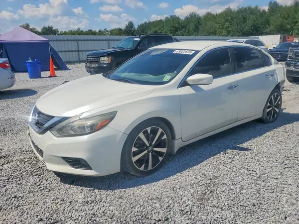 1N4AL3AP7JC132347 — 2018 Nissan Altima, Задняя часть (Rear End), фото до ремонта
