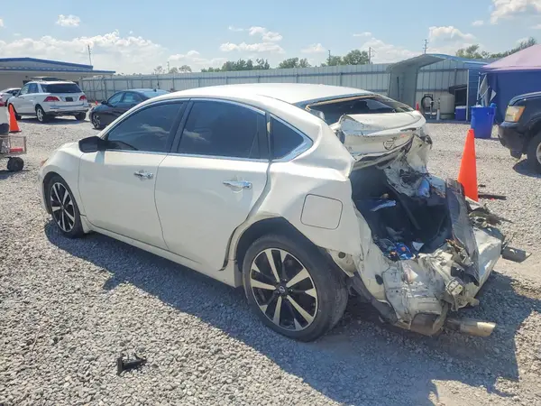 1N4AL3AP7JC132347 — 2018 Nissan Altima, фото 2 с аукциона Copart 01.10.2026, Задняя часть