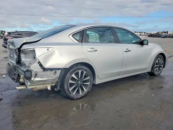 2018 NISSAN ALTIMA VIN 1N4AL3AP3JC116470 фото 3