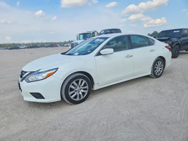 1N4AL3AP4JC142706 — 2018 Nissan Altima, Боковая часть (Side), фото до ремонта
