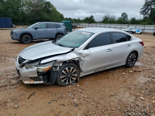 1N4AL3AP1JC248790 — 2018 Nissan Altima, Передняя часть (Front End), фото до ремонта