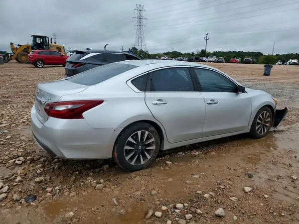 1N4AL3AP1JC248790 — 2018 Nissan Altima, фото 3 с аукциона Copart, Передняя часть