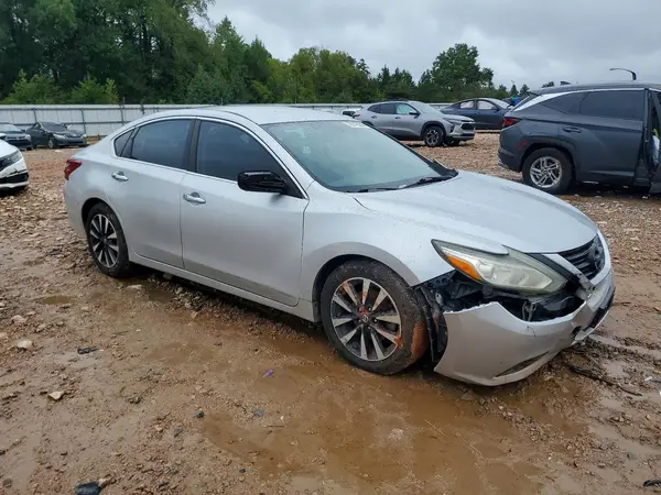 1N4AL3AP1JC248790 — 2018 Nissan Altima, фото 4 с аукциона Copart, Передняя часть
