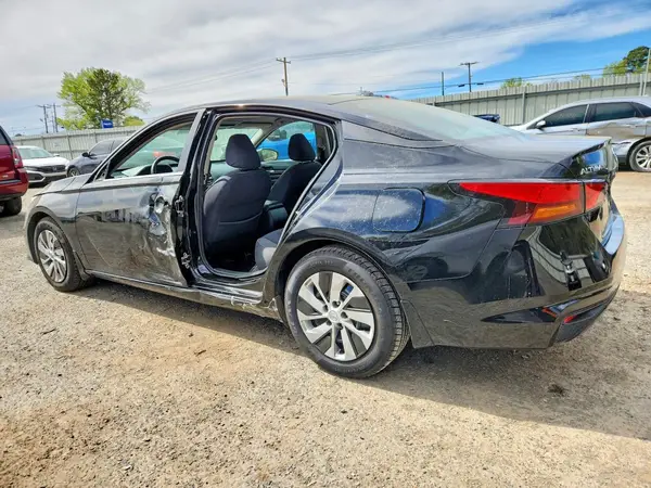 1N4BL4BVXKC122128 — 2019 Nissan Altima, фото 2 с аукциона Copart 01.10.2026, Повреждения со всех сторон