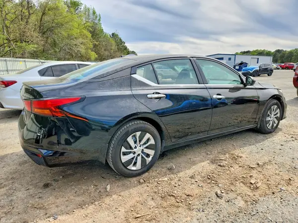 1N4BL4BVXKC122128 — 2019 Nissan Altima, фото 3 с аукциона Copart 01.10.2026, Повреждения со всех сторон