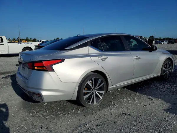 1N4BL4CV5KC210132 — 2019 Nissan Altima, фото 3 с аукциона Copart 02.10.2026, Пожар