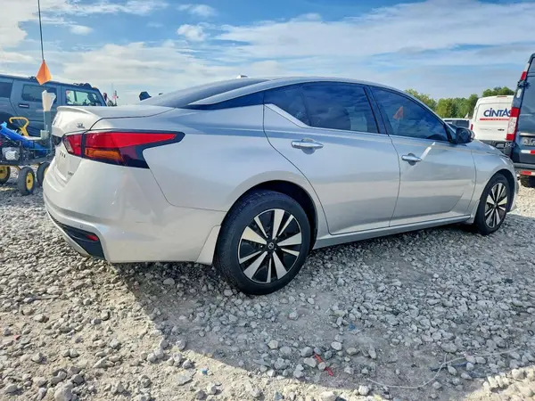 1N4BL4EWXKC135241 — 2019 Nissan Altima, фото 3 с аукциона Copart 08.10.2026, Боковая часть
