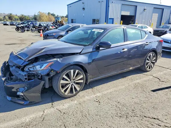 1N4BL4FV4KC256479 — 2019 Nissan Altima, Передняя часть (Front End), фото до ремонта