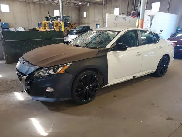 1N4BL4CV1KC129855 — 2019 Nissan Altima, Передняя часть (Front End), фото до ремонта