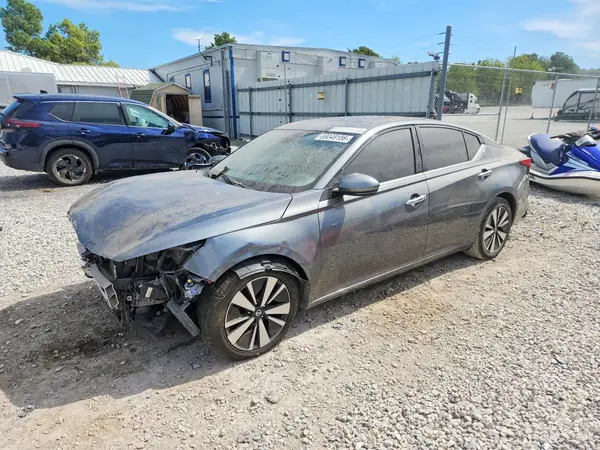1N4BL4DV7KC121886 — 2019 Nissan Altima, Передняя часть (Front End), фото до ремонта