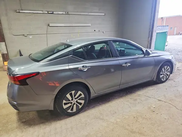 1N4BL4BW3KC148157 — 2019 Nissan Altima, фото 3 с аукциона Copart 28.09.2026, Механические повреждения
