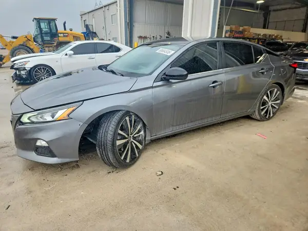 1N4BL4CV4KC217489 — 2019 Nissan Altima, Передняя часть (Front End), фото до ремонта