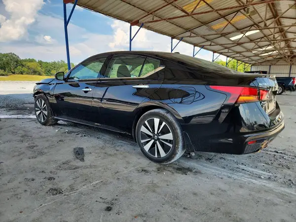 1N4BL4DV0KC145575 — 2019 Nissan Altima, фото 2 с аукциона Copart, Опрокидывание