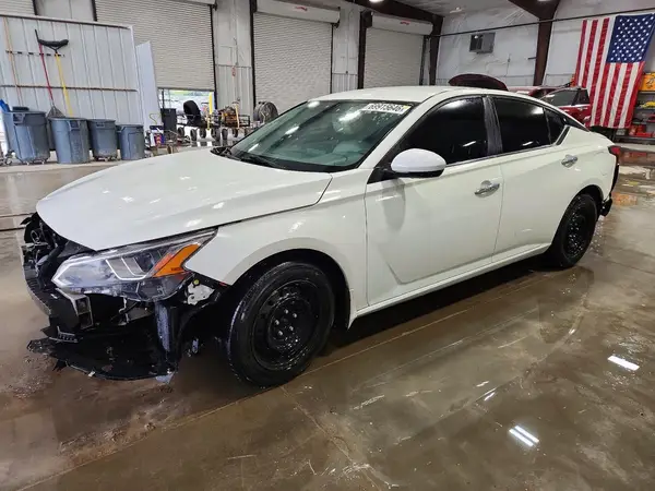 1N4BL4BV2KC209859 — 2019 Nissan Altima, Боковая часть (Side), фото до ремонта
