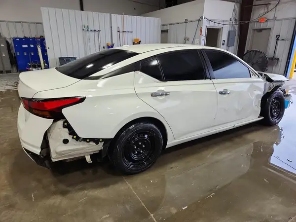 1N4BL4BV2KC209859 — 2019 Nissan Altima, фото 3 с аукциона Copart, Боковая часть