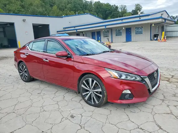 1N4BL4FW7KN319989 — 2019 Nissan Altima, фото 4 с аукциона Copart, Подтопление