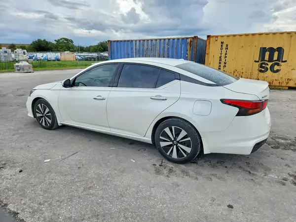 1N4BL4DV5KC137018 — 2019 Nissan Altima, фото 2 с аукциона Copart 13.10.2026, Мелкие вмятины и царапины