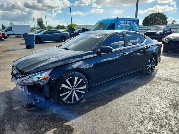 1N4BL4CV3KC194559 — 2019 Nissan Altima, Передняя часть (Front End), фото до ремонта