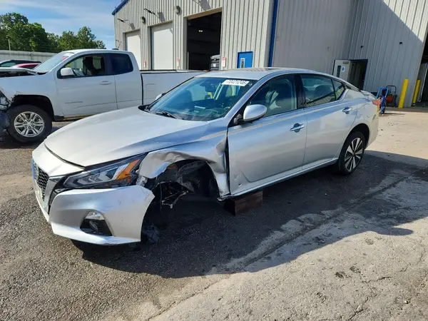 1N4BL4EV2KC217715 — 2019 Nissan Altima, Передняя часть (Front End), фото до ремонта