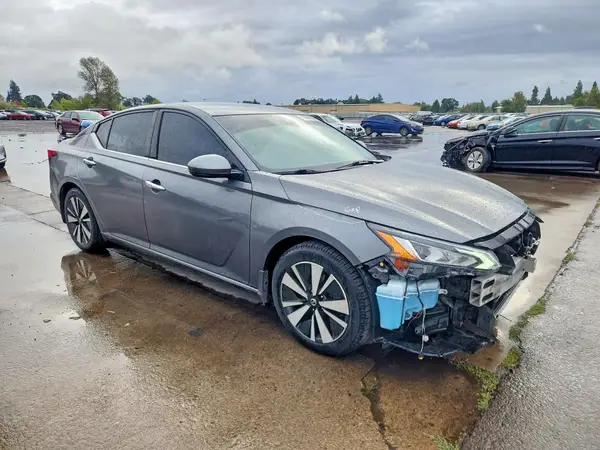 1N4BL4DV5KC142199 — 2019 Nissan Altima, фото 4 с аукциона Copart, Передняя часть