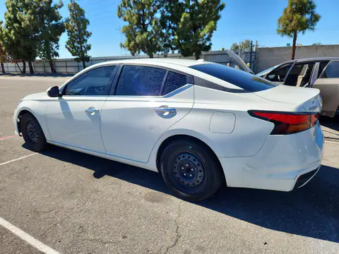 1N4BL4BV3KC127879 — 2019 Nissan Altima, фото 2 с аукциона Copart 13.10.2026, Передняя часть