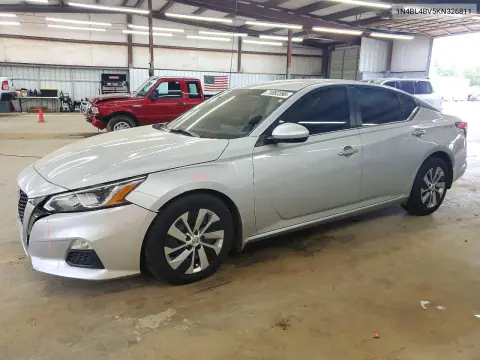 1N4BL4BV5KN326811 — 2019 Nissan Altima, Задняя часть, фото до ремонта