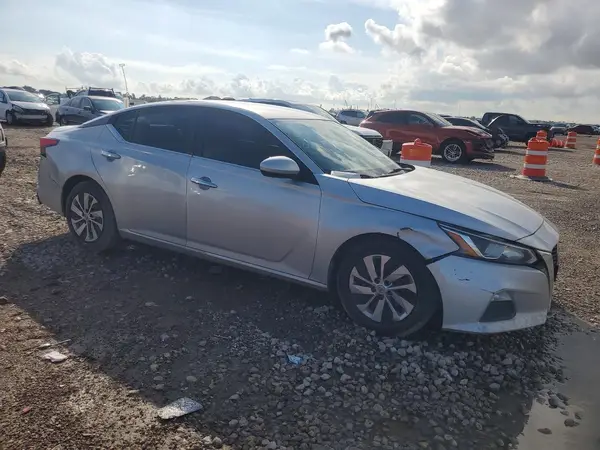 1N4BL4BV4LC123678 — 2020 Nissan Altima, фото 4 с аукциона Copart, Мелкие вмятины и царапины