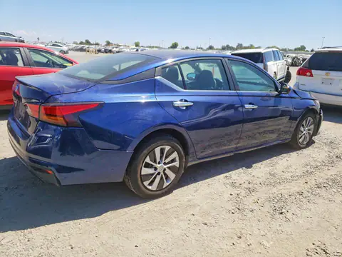1N4BL4BV1LC226847 — 2020 Nissan Altima, фото 3 с аукциона Copart 13.10.2026, Передняя часть