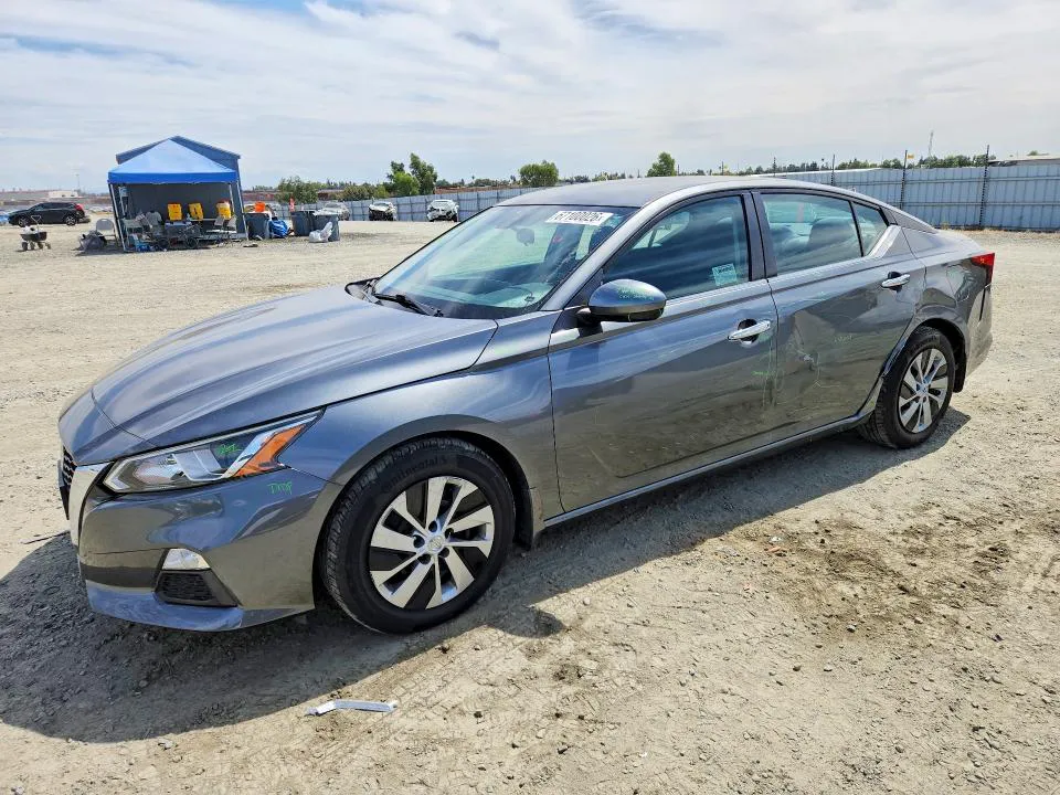 2020 Nissan Altima VIN 1N4BL4BV3LC172810 фото 1