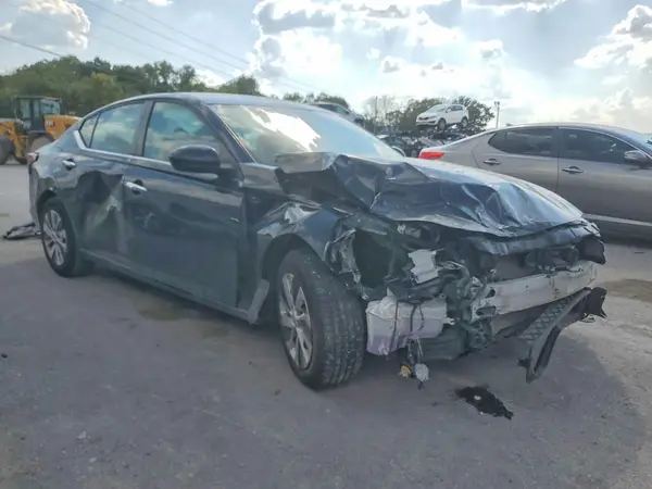 1N4BL4BV0LC221140 — 2020 Nissan Altima, фото 4 с аукциона Copart, Передняя часть