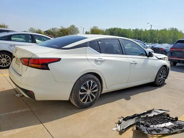1N4BL4BVXLC192357 — 2020 Nissan Altima, фото 3 с аукциона Copart, Передняя часть
