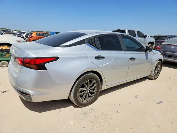 1N4BL4BV3LC209371 — 2020 Nissan Altima, фото 3 с аукциона Copart, Передняя часть