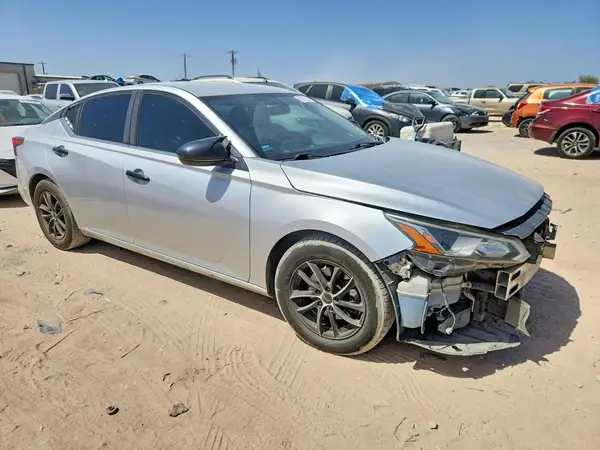 1N4BL4BV3LC209371 — 2020 Nissan Altima, фото 4 с аукциона Copart, Передняя часть