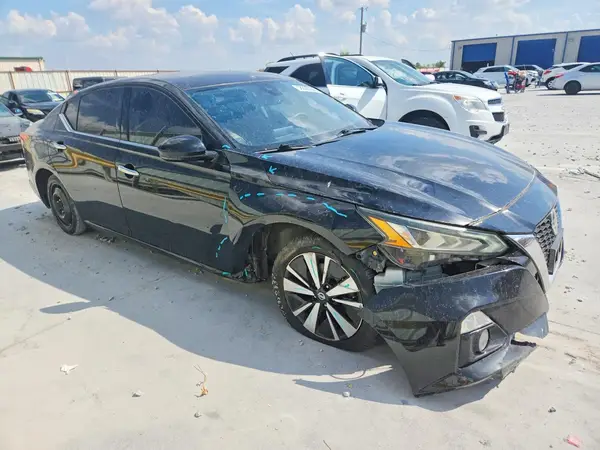 1N4BL4EV4LC251446 — 2020 Nissan Altima, фото 4 с аукциона Copart, Передняя часть