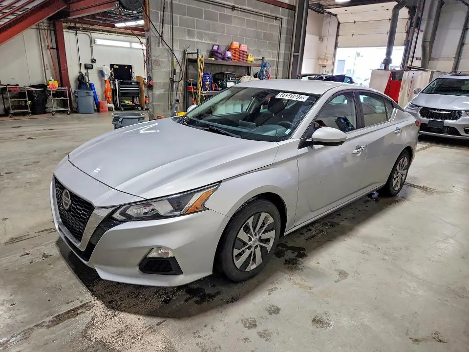 2020 Nissan Altima VIN 1N4BL4BVXLC212820 фото 1