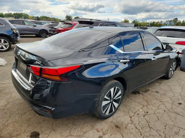 1N4BL4DW4LC241588 — 2020 Nissan Altima, фото 3 с аукциона Copart, Передняя часть