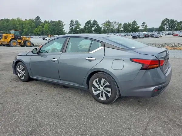 1N4BL4BV6LC233485 — 2020 Nissan Altima, фото 2 с аукциона Copart, Передняя часть