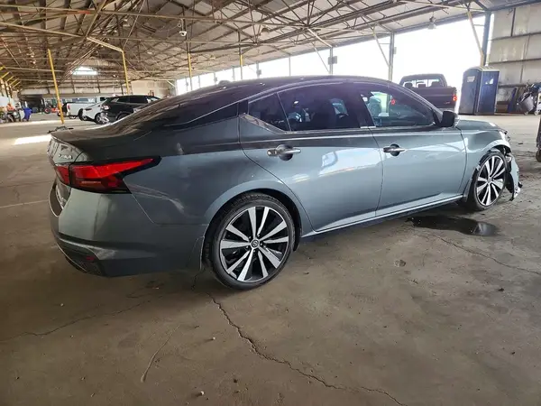 1N4AL4FVXLN308330 — 2020 Nissan Altima, фото 3 с аукциона Copart, Боковая часть