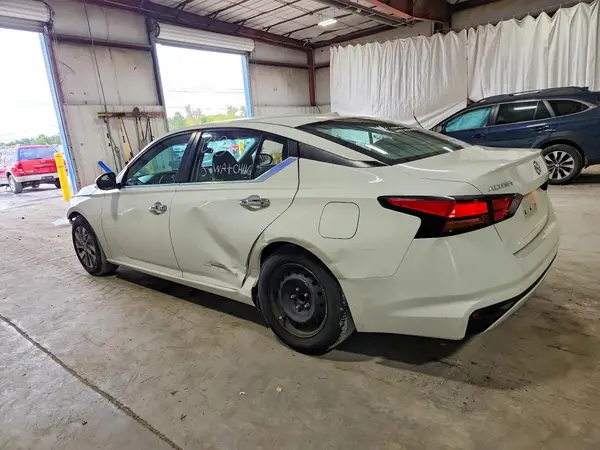 1N4BL4BV2LC211418 — 2020 Nissan Altima, фото 2 с аукциона Copart, Боковая часть