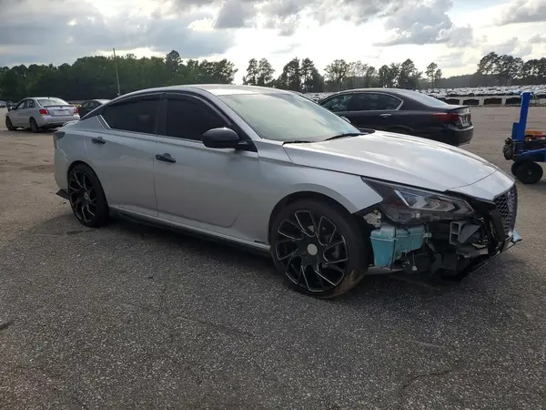 1N4BL4CV1LC160816 — 2020 Nissan Altima, фото 4 с аукциона Copart, Передняя часть