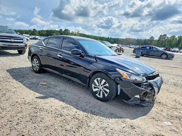 1N4BL4BV7LC163740 — 2020 Nissan Altima, фото 4 с аукциона Copart 12.10.2026, Передняя часть
